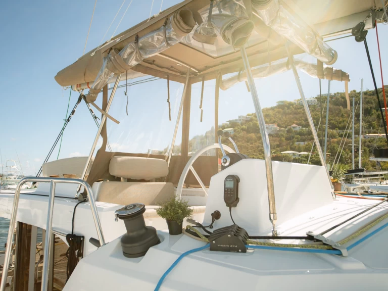 Hire a Bali Catamarans Bali Catspace Voile Parham Town