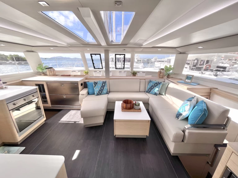 Yacht hire Parham Town cheap Tanna 47