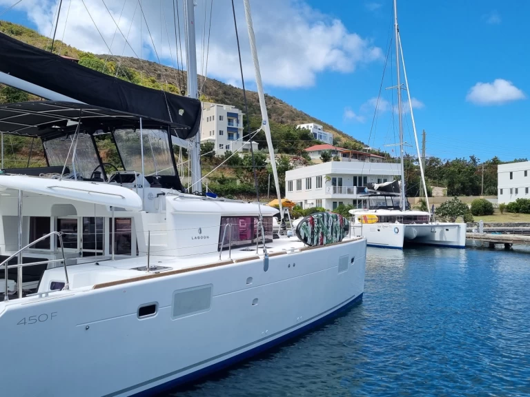 Yacht hire Parham Town cheap Lagoon 450