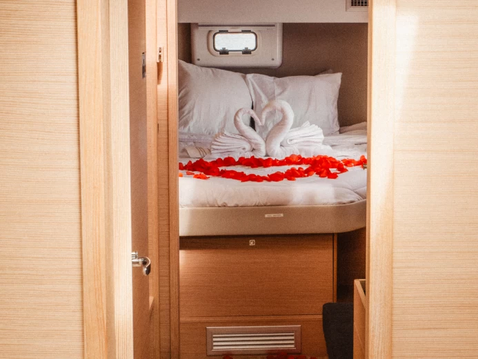 Catamaran to hire Parham Town at the best price