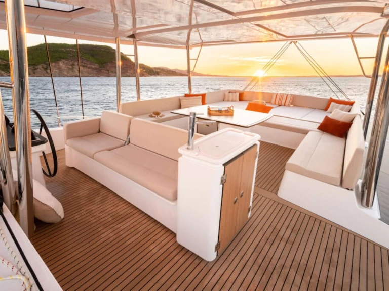 Luxury Yacht hire in Seget Donji - Bali Catamarans Farben 