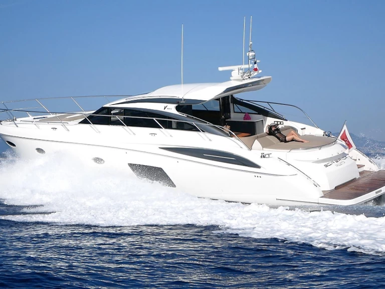 Yacht hire Juan-les-Pins cheap Princess V62S