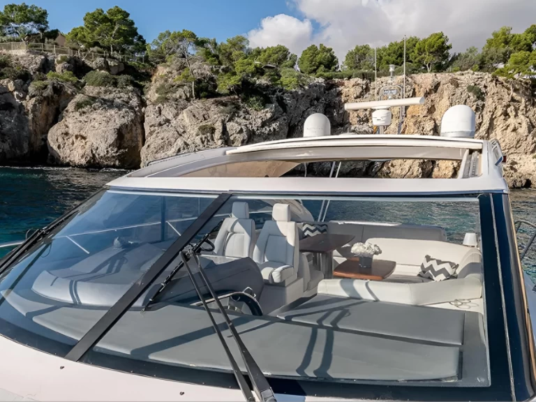 Hire a Princess Princess V48S Juan-les-Pins