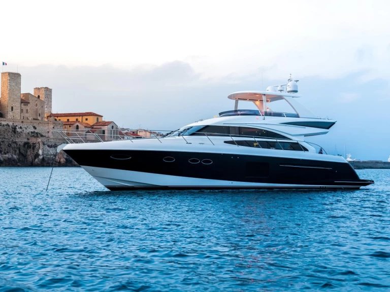 Yacht charter Beaulieu-sur-Mer - Princess Princess 64 Fly on SamBoat