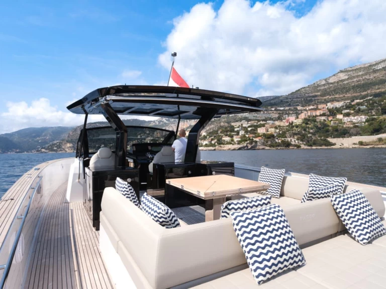 Luxury Yacht to hire Monaco at the best price
