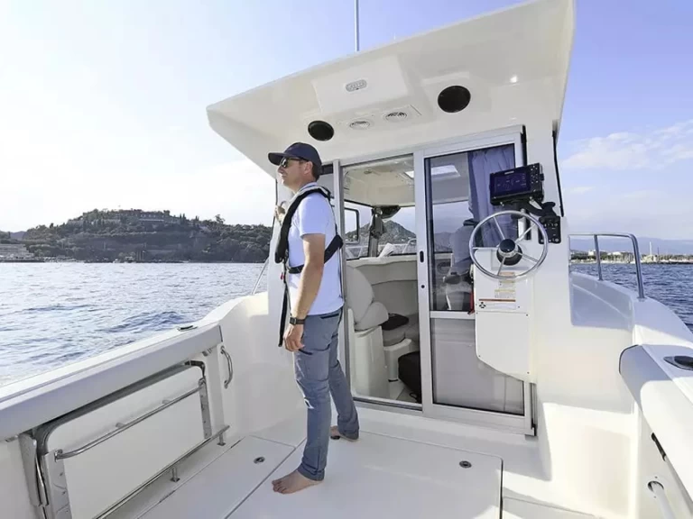 Motorboat to hire Trébeurden at the best price