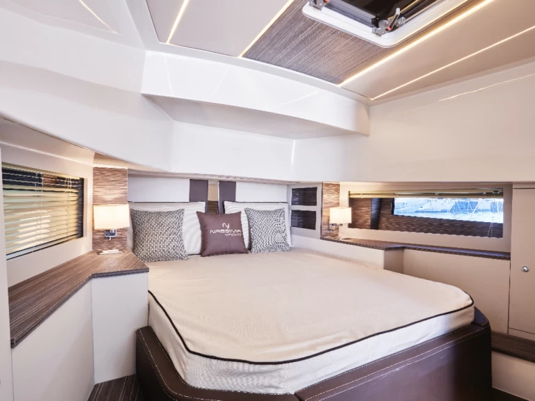 Hire Motorboat with or without skipper Nassima40 Ibiza Town