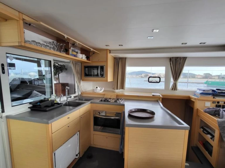 Hire a Lagoon Lagoon 450 F Port Grimaud