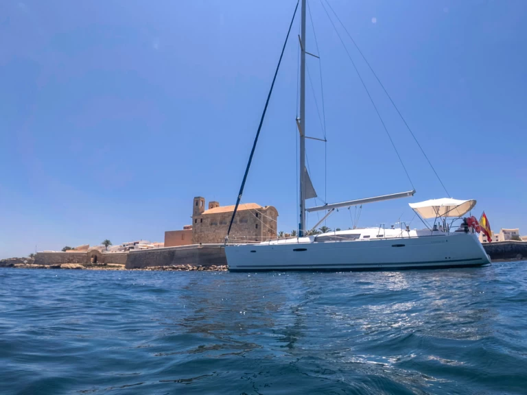 Charter a Bénéteau Oceanis 50 in Santa Pola on Samboat