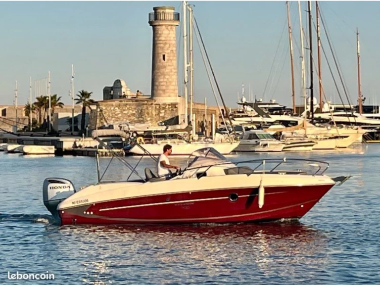 Hire Motorboat with or without skipper Bénéteau Antibes