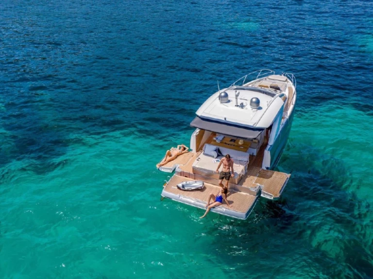 Yacht charter Les Beaumettes - Jeanneau db 43 on SamBoat