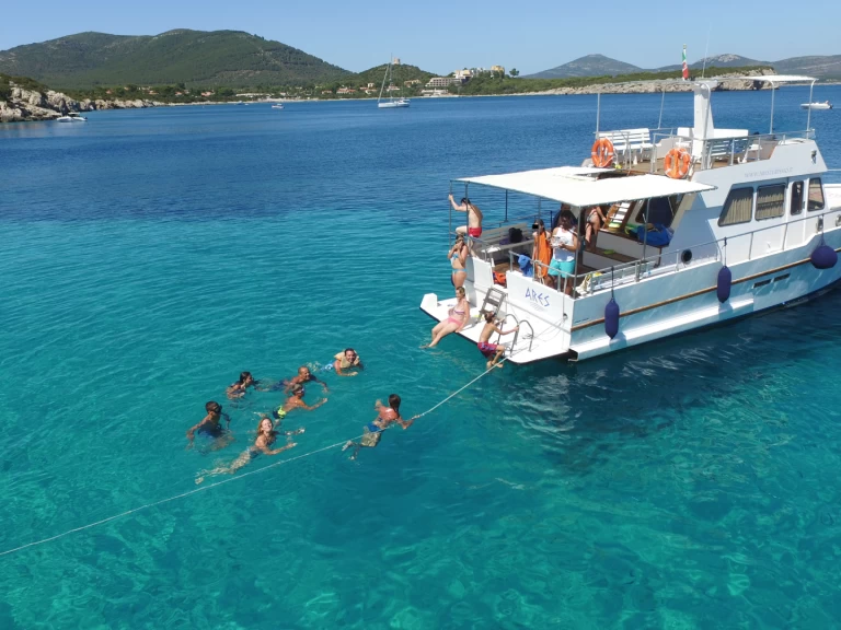 Hire Motorboat with or without skipper GM italy Porto di Alghero