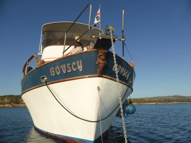 Hire Motorboat eurobanker with a boat licence