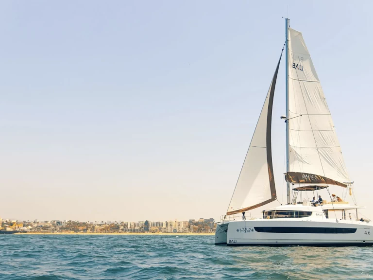 Catamaran hire in Los Angeles - Bali Bali 4.6