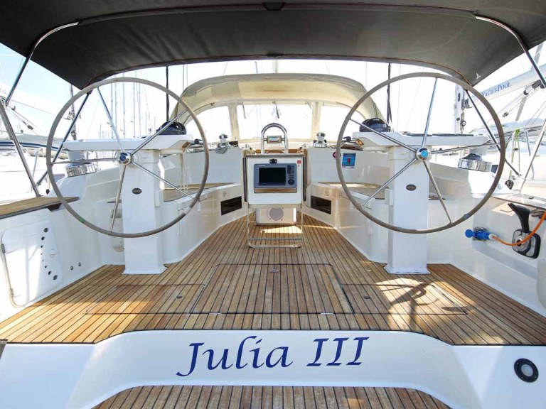 Sailboat to hire Biograd na Moru at the best price