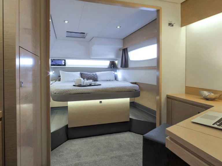 Yacht charter Seget Donji - Fountaine Pajot Saba 50 on SamBoat
