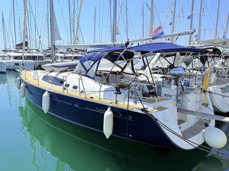Sailboat hire in Sukošan - Bénéteau Oceanis 46