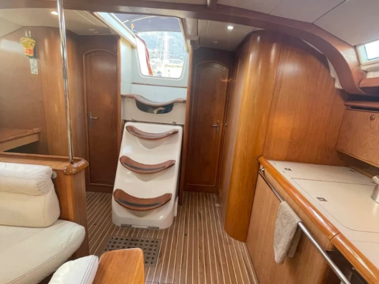 Yacht hire Paros (Island) cheap Sun Odyssey 49