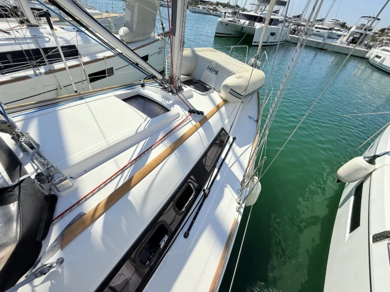 Hire Sailboat with or without skipper Bénéteau Sukošan