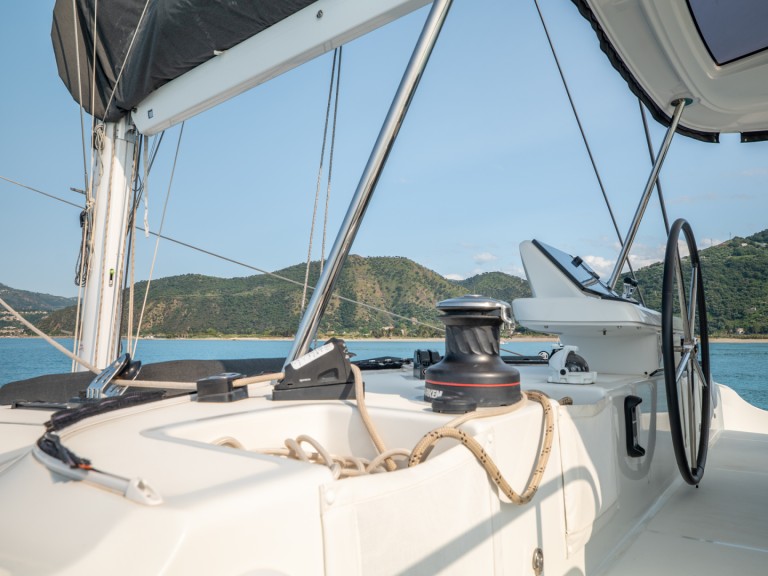 Charter a Lagoon Lagoon 51 in Capo d'Orlando on Samboat