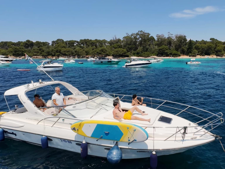 Motorboat hire in Cannes - Windy Grand Mistral 37