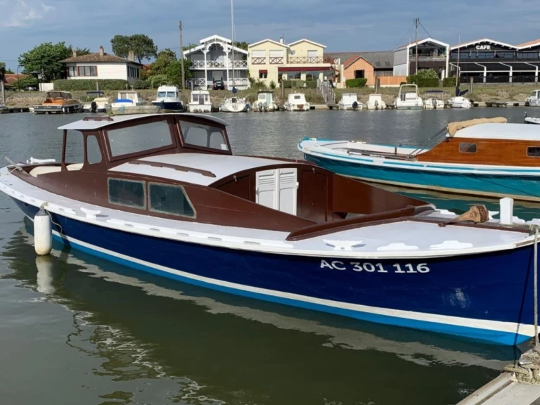 Yacht hire Arcachon cheap Pinasse