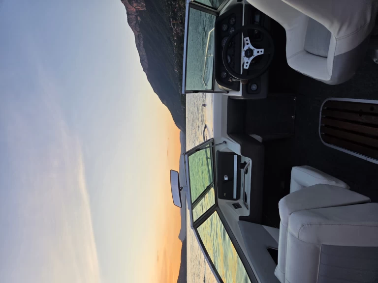 Motorboat hire in Annecy - Sea Ray Sea Ray 160 CB