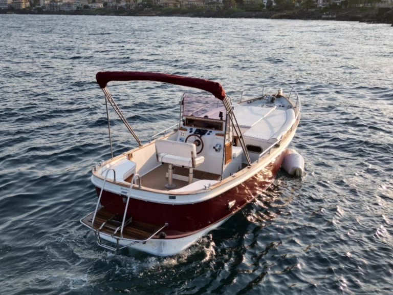 Yacht charter Catania - Dasamarine Altair 25 on SamBoat