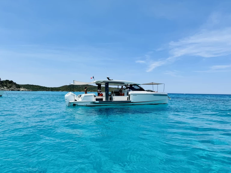 Yacht charter Saint-Florent - Saxdor Saxdor 400 GTO on SamBoat