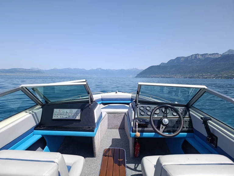 Hire a Cadorette Elite 166 Évian-les-Bains