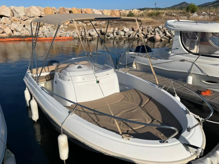 Motorboat hire in Argelès-sur-Mer - Jeanneau Cap Camarat 5.5 CC