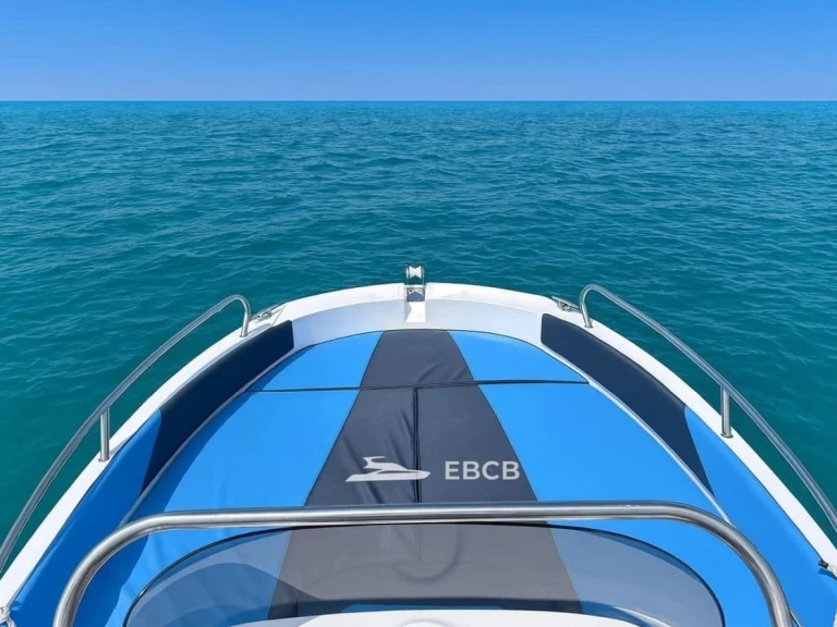 Hire Motorboat Marine with a boat licence