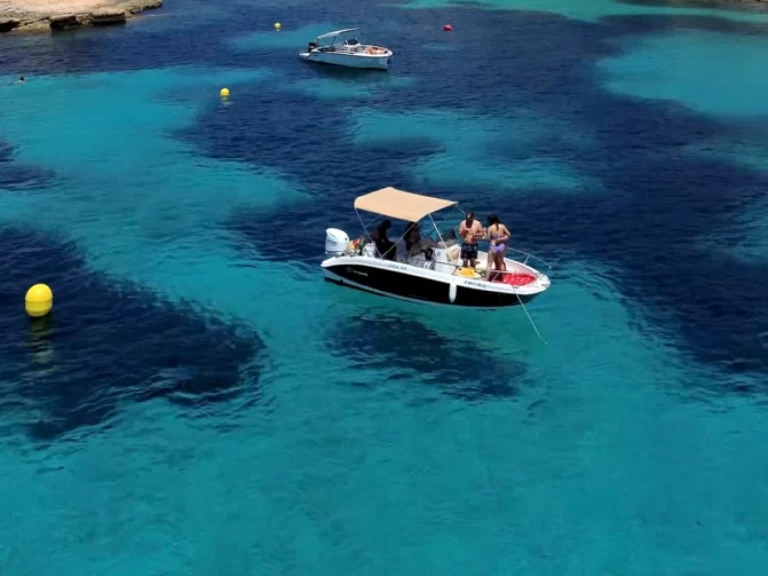 Hire Motorboat with or without skipper Idea Marine Palma de Mallorca