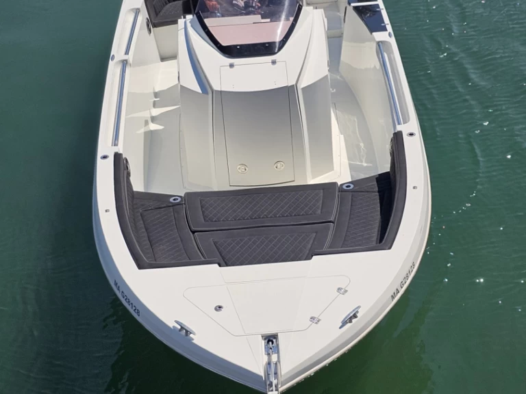 Pacific Craft Pacific Craft 27 RX charter bareboat or skippered in  Port Fréjus