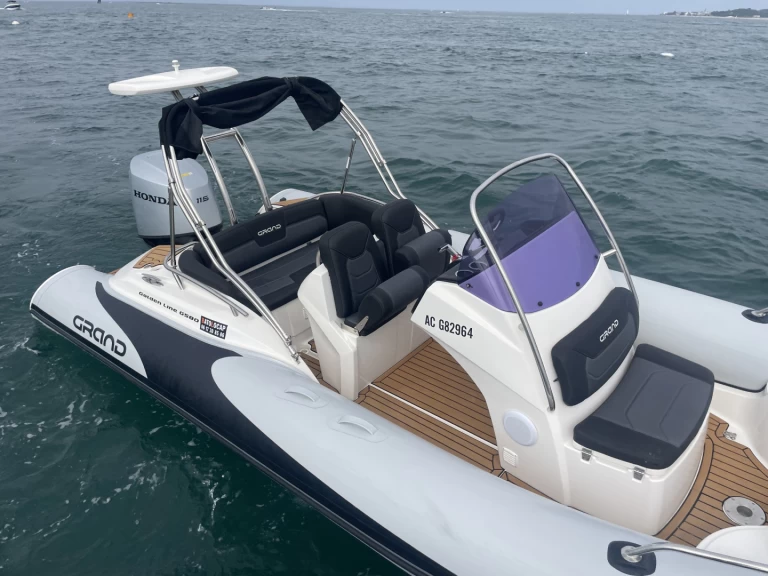 RIB hire in Cap Ferret - Grand Boats Golden Line G580LF