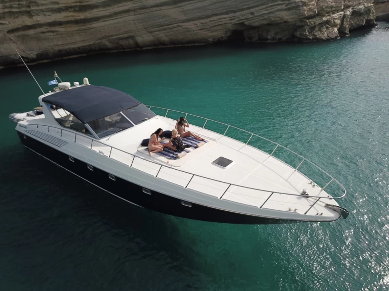 Hire Luxury Yacht Alfamarine with a boat licence