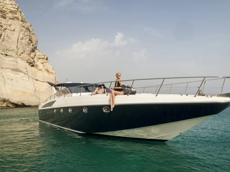 Luxury Yacht to hire Chania at the best price