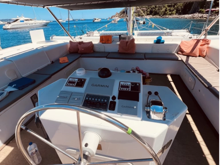 Hire Catamaran Lombardini with a boat licence