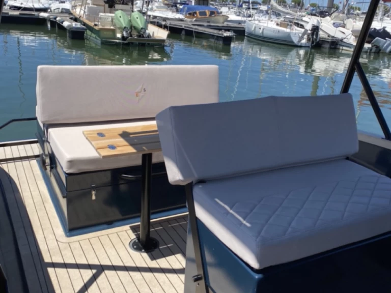 Yacht charter Arcachon - E-sole 750 on SamBoat