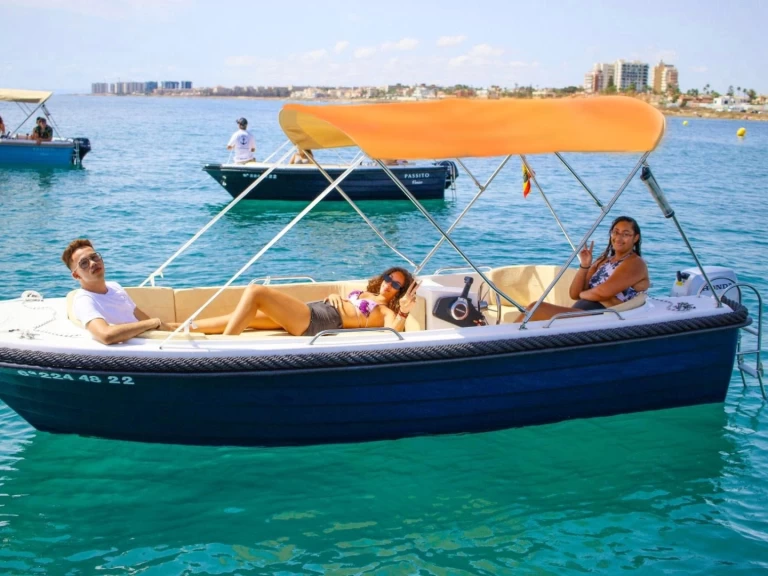 Yacht hire Palma de Mallorca cheap 500 classic