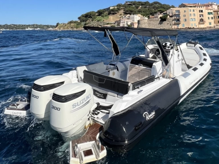 Yacht hire Port Cogolin cheap Cayman 31 Sport Touring