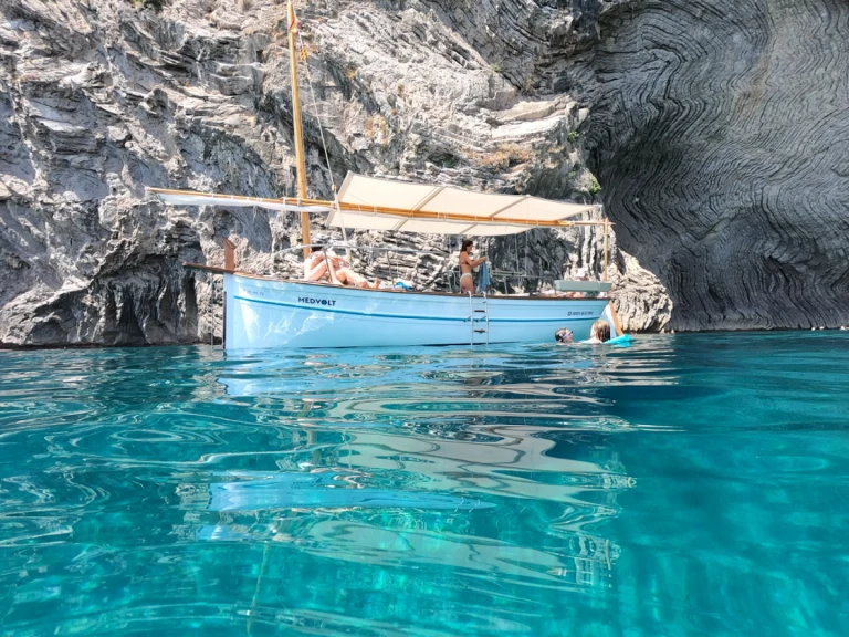 Yacht charter Port d'Alcudia - medvolt m7 on SamBoat