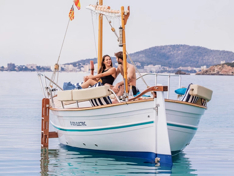 Hire a medvolt m7 Port d'Alcudia