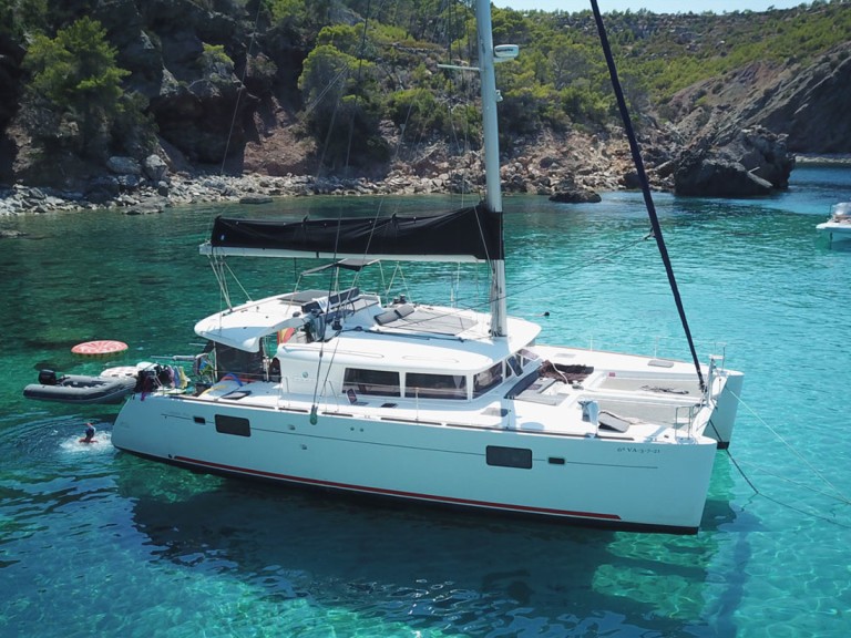 Yacht hire Santa Eulària des Riu cheap Lagoon 450