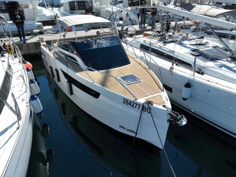 Motorboat to hire Biograd na Moru at the best price