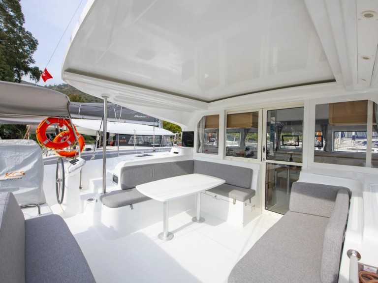 Yacht charter Fethiye - Excess Excess 12 - 4 + 2 cab. on SamBoat