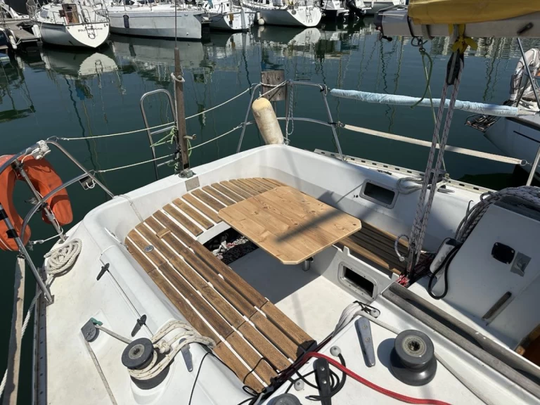 Charter a Kirie Feeling 920 in La Grande-Motte on Samboat