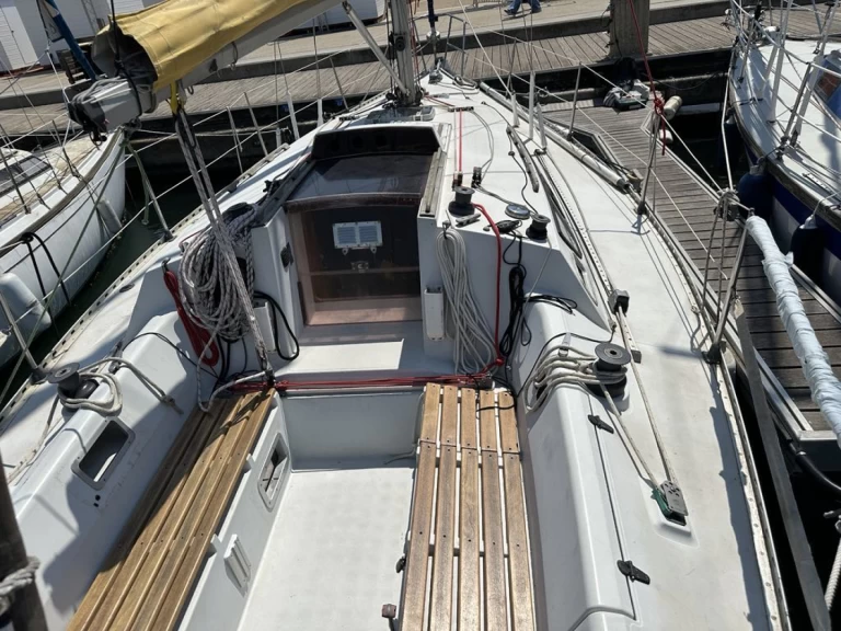 Hire Sailboat with or without skipper Kirie La Grande-Motte