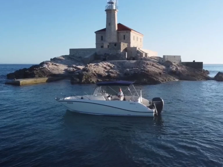 Yacht charter Rogoznica - Quicksilver Activ 675 Open on SamBoat