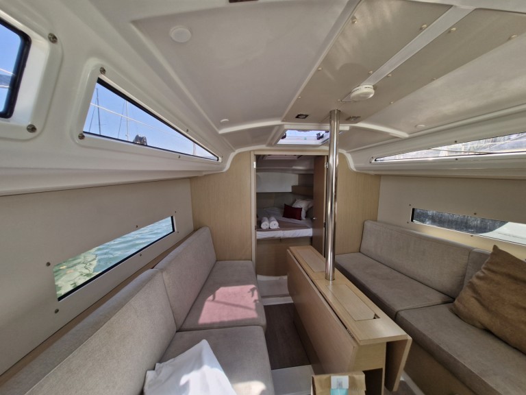 Bénéteau Oceanis 30.1 charter bareboat or skippered in  Barcelona